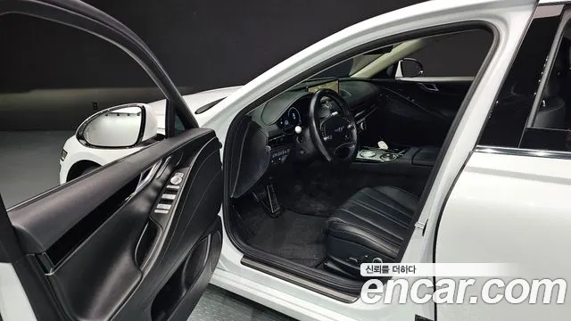 Genesis G80 Бензин 3.5 турбо AWD — Фото автомобиля 11