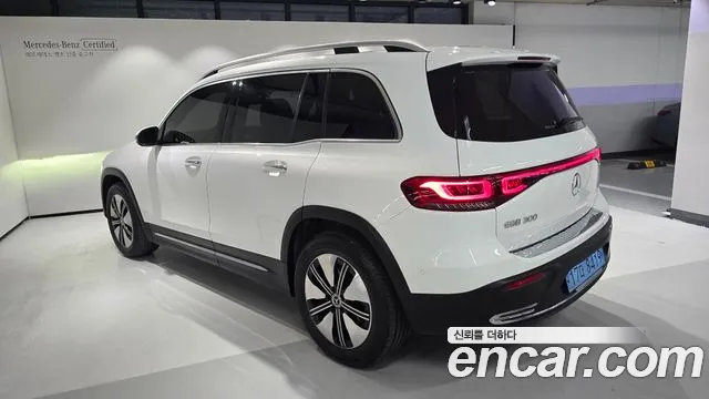Mercedes-Benz EQB X243 — Фото автомобиля 3