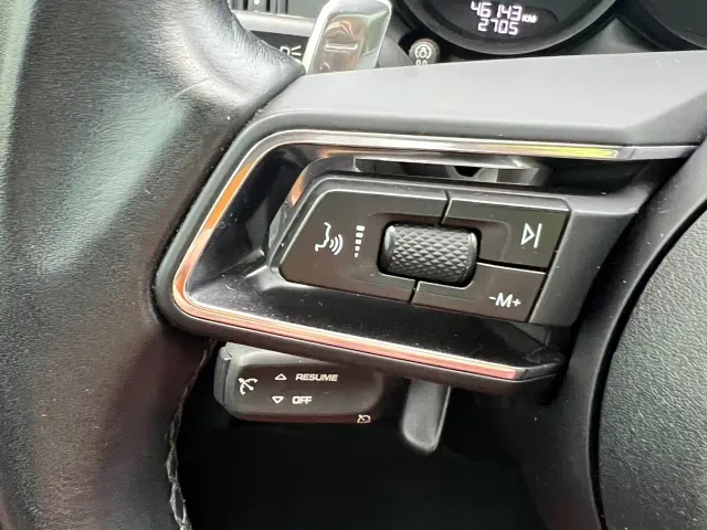 Porsche Macan — Фото автомобиля 12