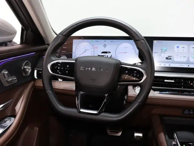 Chery Arrizo 8 — Фото автомобиля 13