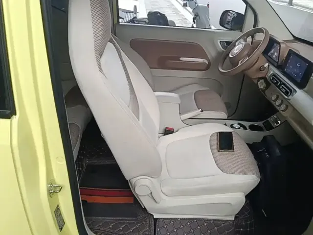 Wuling Hongguang Mini EV — Фото автомобиля 24