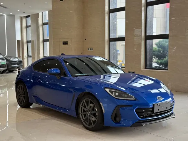 Subaru BRZ — Фото автомобиля 3