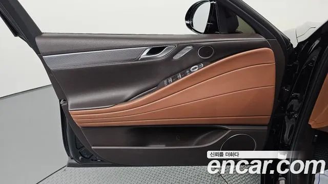 Genesis G80 RG3 — Фото автомобиля 12