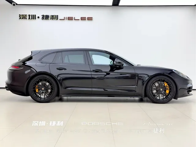 Porsche Panamera — Фото автомобиля 3