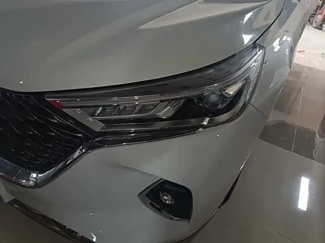 Haval M6 — Фото автомобиля 23