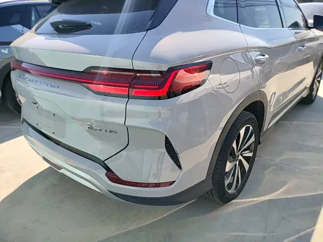 BYD Song PLUS — Фото автомобиля 23
