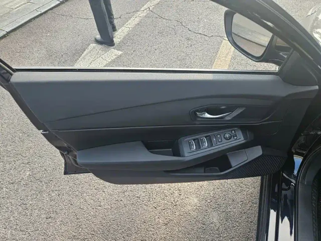 Honda Accord — Фото автомобиля 6