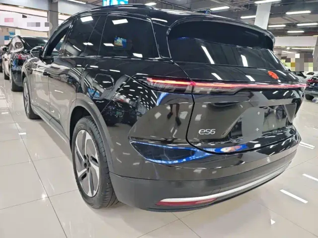 Nio ES6 — Фото автомобиля 4