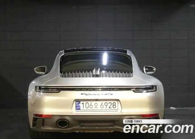 Porsche 911 992 — Фото автомобиля 3