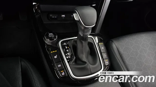 Kia Seltos — Фото автомобиля 12