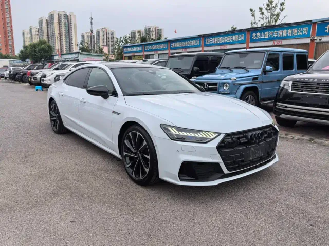 Audi A7L — Фото автомобиля 19