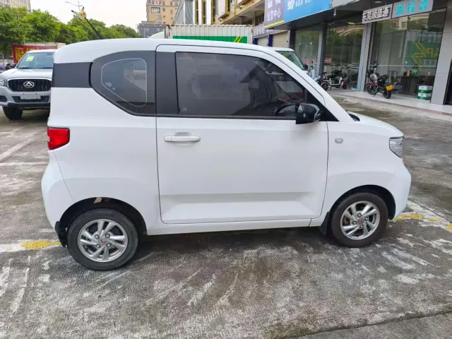 Wuling Hongguang Mini EV — Фото автомобиля 6
