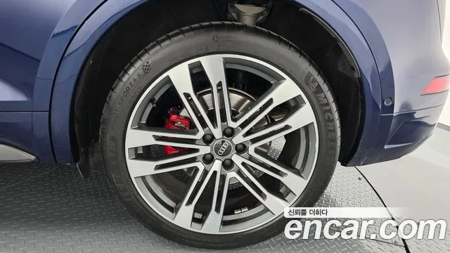 Audi SQ5 FY — Фото автомобиля 20