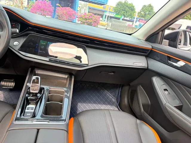Dongfeng Yixuan MAX — Фото автомобиля 19