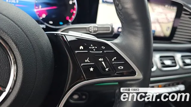 Mercedes-Benz GLE-Class — Фото автомобиля 27