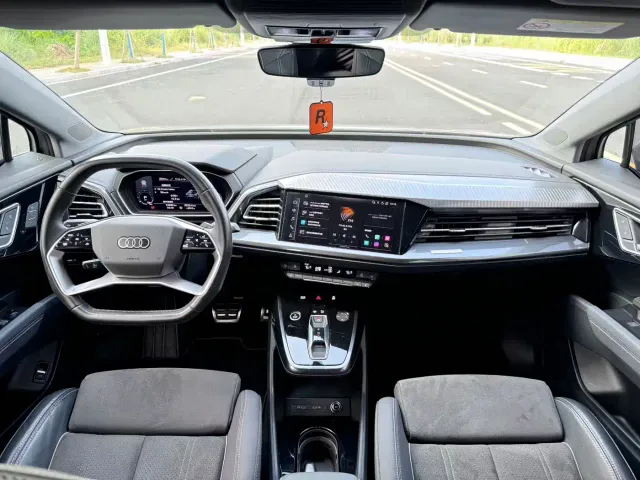 Audi Q4 e-tron — Фото автомобиля 8