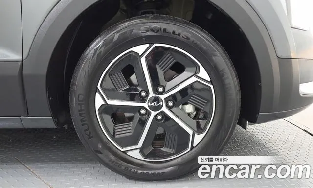 Kia Niro The All New — Фото автомобиля 6