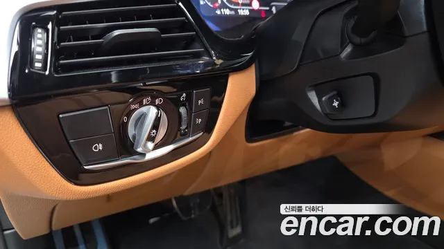 BMW 5-Series — Фото автомобиля 7