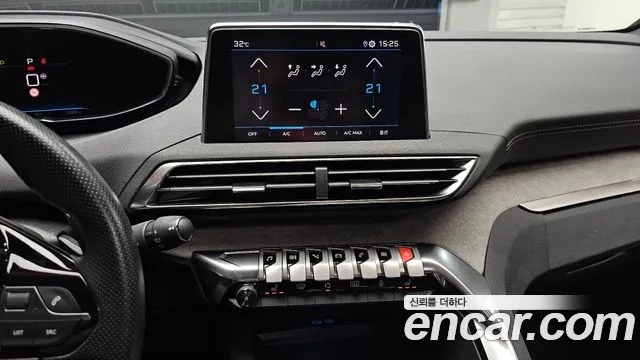 Peugeot 3008 — Фото автомобиля 12