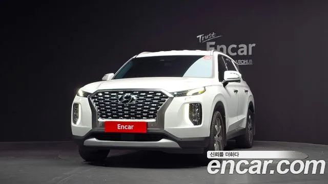 Hyundai Palisade Palisade Дизель 2.2 2WD — Фото автомобиля 3
