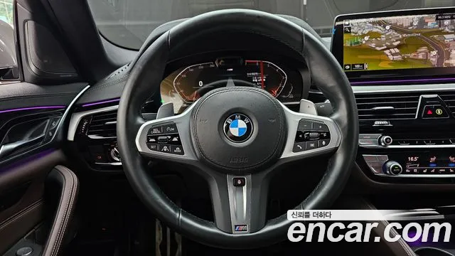 BMW 5 Series G30 — Фото автомобиля 13