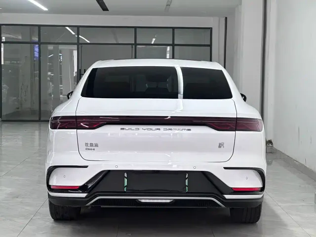 BYD Han — Фото автомобиля 14
