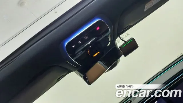 Mercedes-Benz E-Class — Фото автомобиля 17