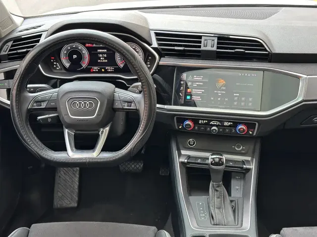 Audi Q3 — Фото автомобиля 14