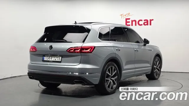 Volkswagen Touareg Touareg 3 поколение 3.0 TDI Prestige — Фото автомобиля 2