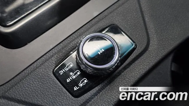 KG_Mobility_Ssangyong Rexton Новый Rexton Sport Khan Дизель 2.2 4WD — Фото автомобиля 25