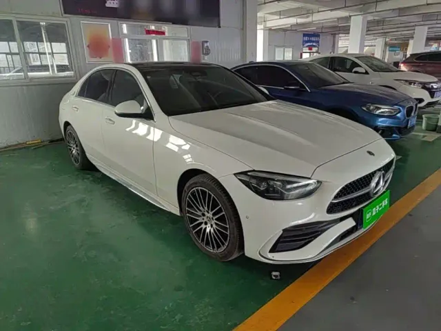 Mercedes-Benz C-Class — Фото автомобиля 3