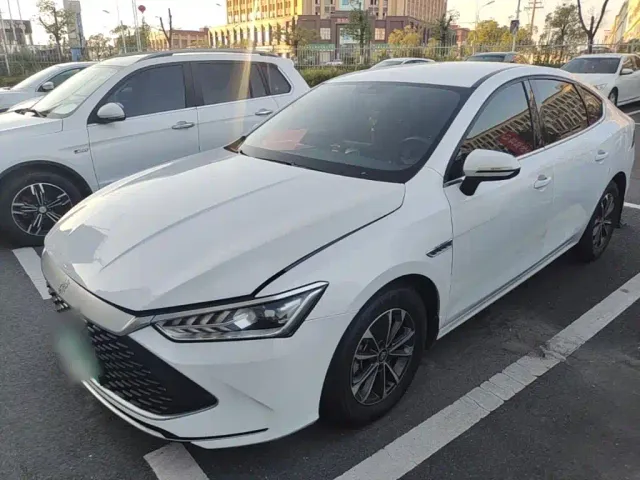 Фотография автомобиля — BYD Qin PLUS