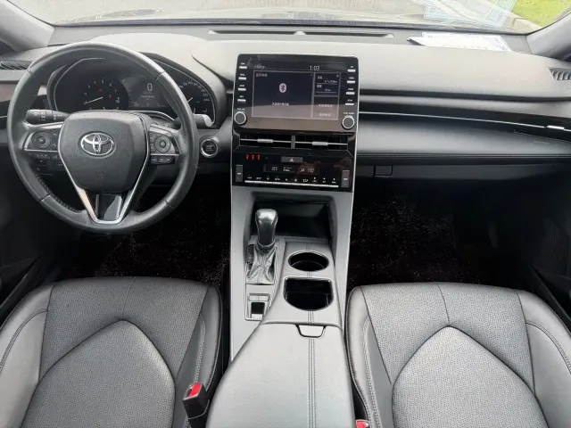 Toyota Avalon — Фото автомобиля 9
