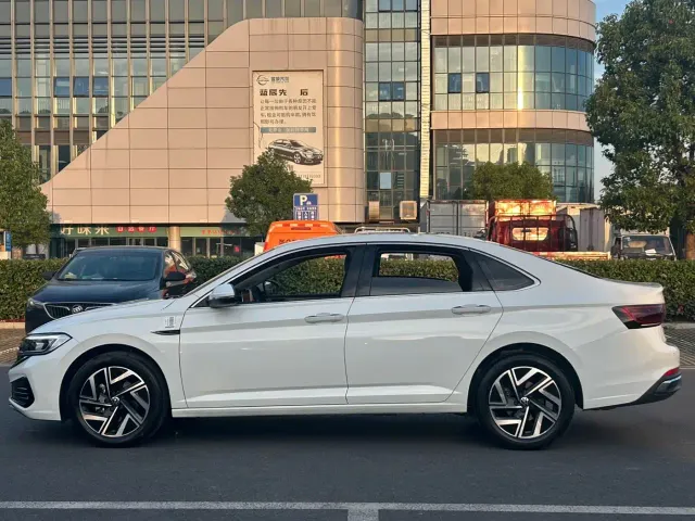 Volkswagen Sagitar — Фото автомобиля 14