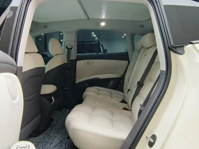 IM Motors LS6 — Фото автомобиля 10