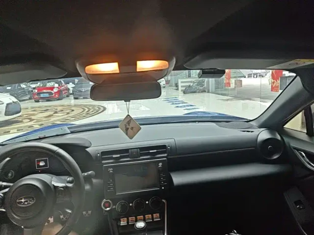 Subaru BRZ — Фото автомобиля 9