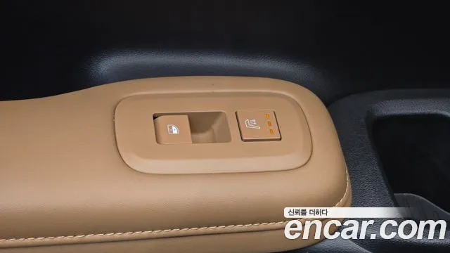 Hyundai Santa Fe MX5 — Фото автомобиля 22
