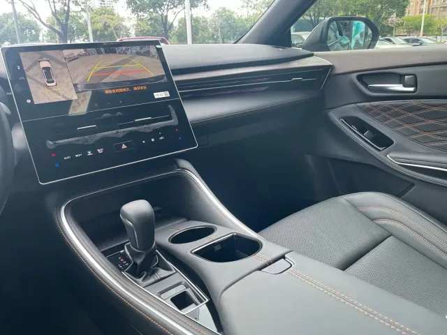 Toyota Avalon — Фото автомобиля 19