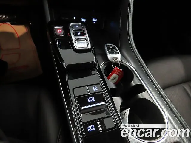 Hyundai Sonata — Фото автомобиля 13