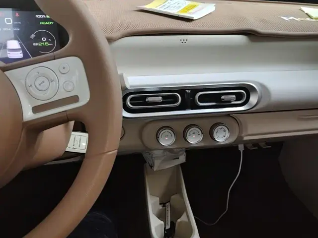 Wuling Hongguang Mini EV — Фото автомобиля 12