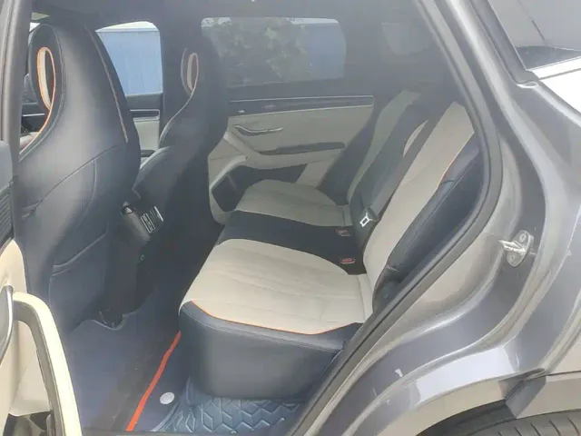 BYD Song PLUS — Фото автомобиля 16