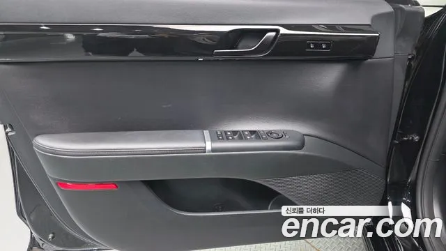 Hyundai Grandeur GN7 — Фото автомобиля 13