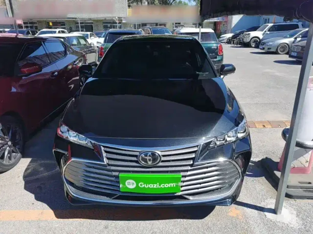 Toyota Avalon — Фото автомобиля 2