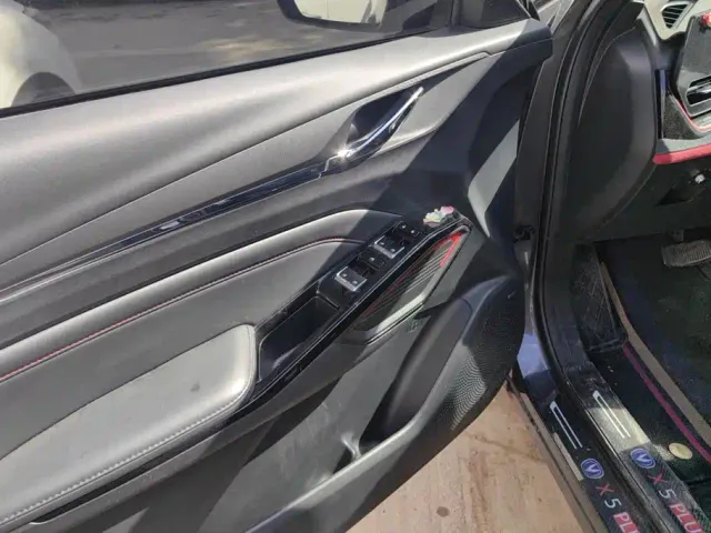 Changan X5 Plus — Фото автомобиля 7