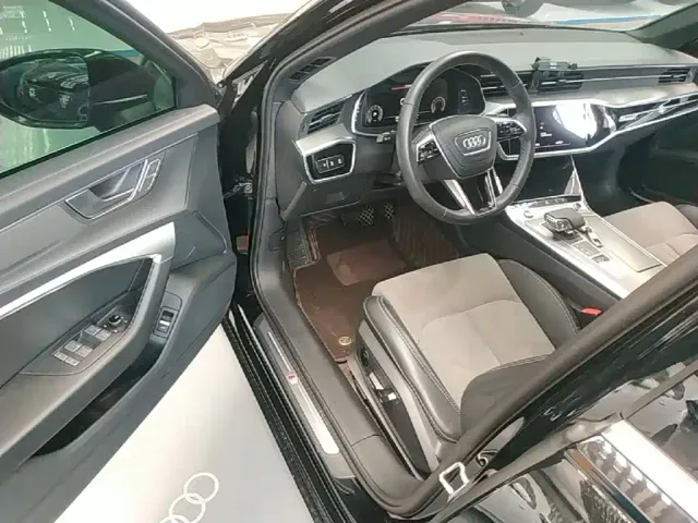 Audi A6L — Фото автомобиля 15