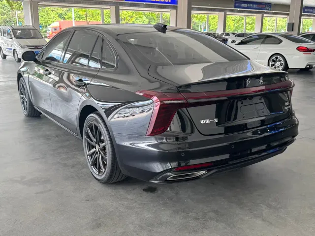 Hongqi H5 — Фото автомобиля 7