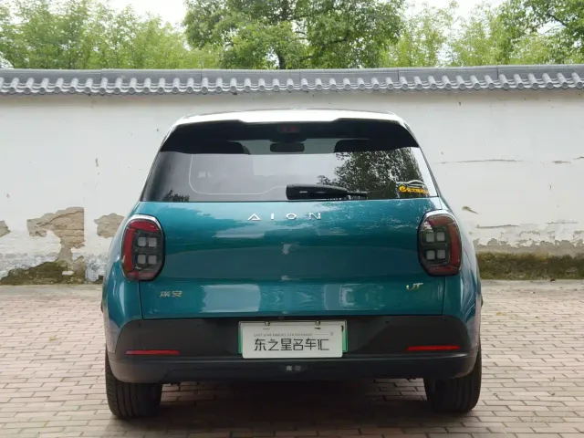 GAC Aion UT — Фото автомобиля 12