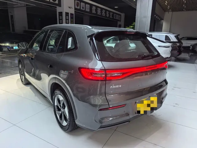 Geely Galaxy E5 — Фото автомобиля 17