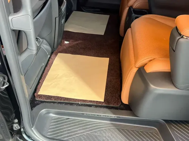 Toyota Vellfire — Фото автомобиля 9