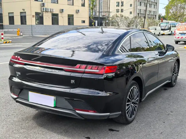 BYD Han — Фото автомобиля 9